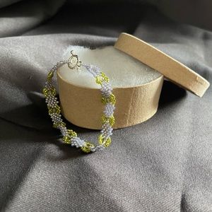 Handmade glass beaded bracelet